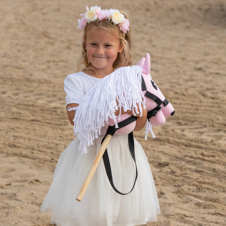 Różowy Hobby Horse Skippi A5  - lekki i poręczny - prezent dla dziewczynki