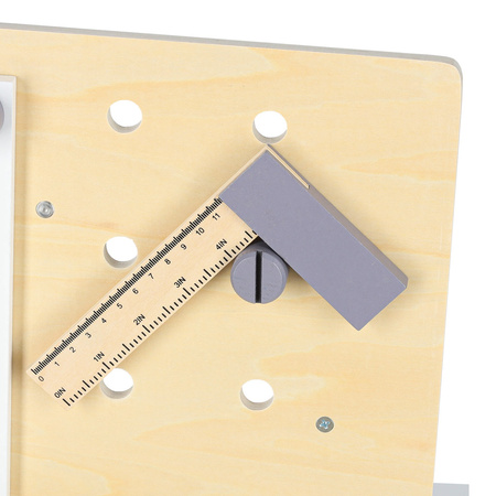 Warsztat z narzędziami drewniany na stoliku zestaw majsterkowicza